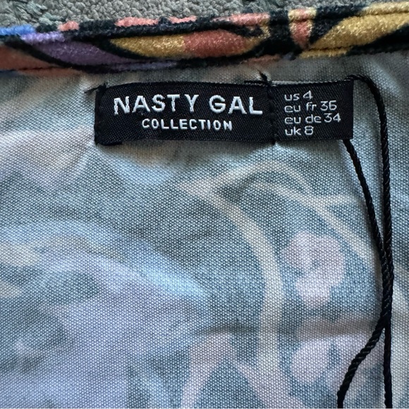 Nasty Gal Button Front Floral Mini Dress – Medium – NWT - Picture 9 of 10
